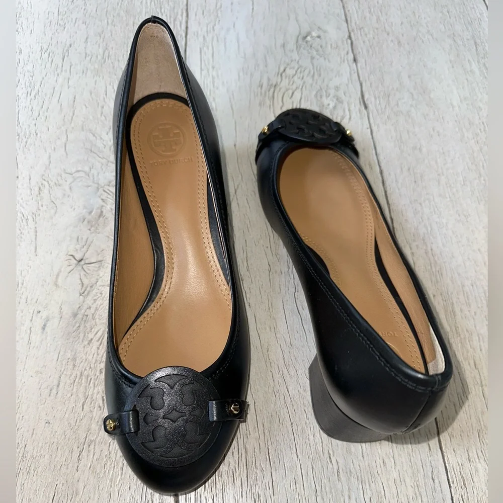 Tory Burch these tory